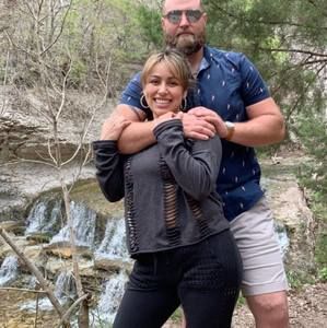 Meet your Posher, Ester